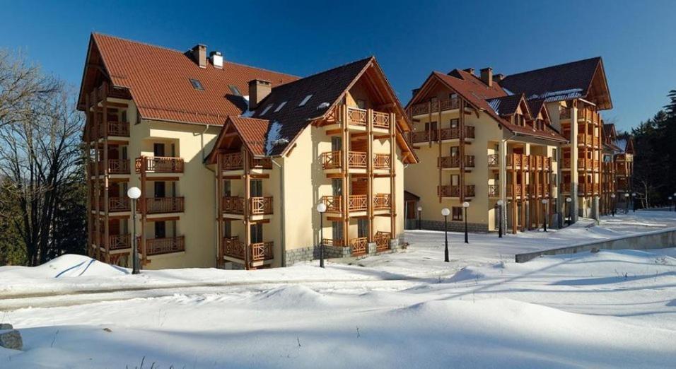 Apartament Urocza Przy Wyciagu Ski Arena ชกลาร์สกา ปอเรมบา ภายนอก รูปภาพ