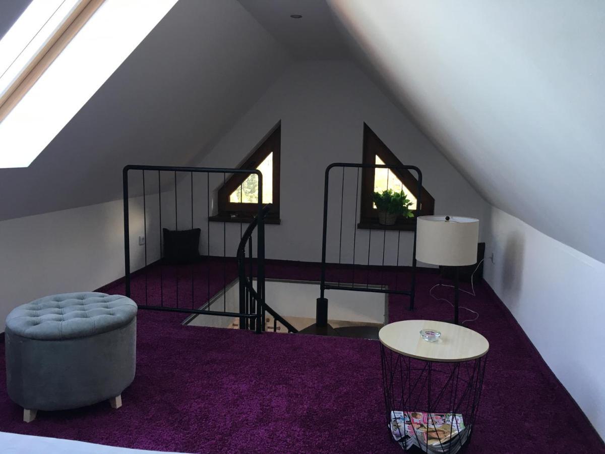 Apartament Urocza Przy Wyciagu Ski Arena ชกลาร์สกา ปอเรมบา ภายนอก รูปภาพ