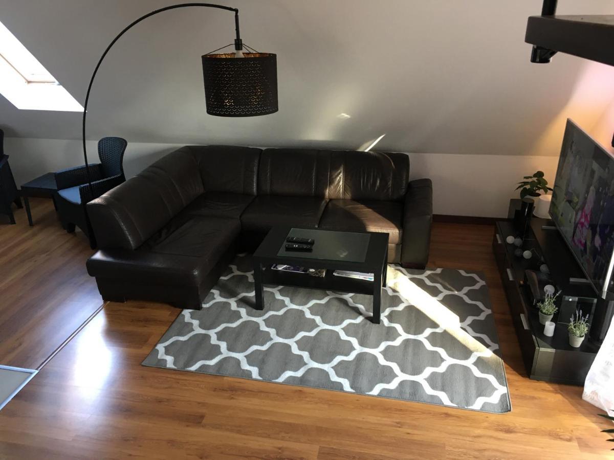 Apartament Urocza Przy Wyciagu Ski Arena ชกลาร์สกา ปอเรมบา ภายนอก รูปภาพ