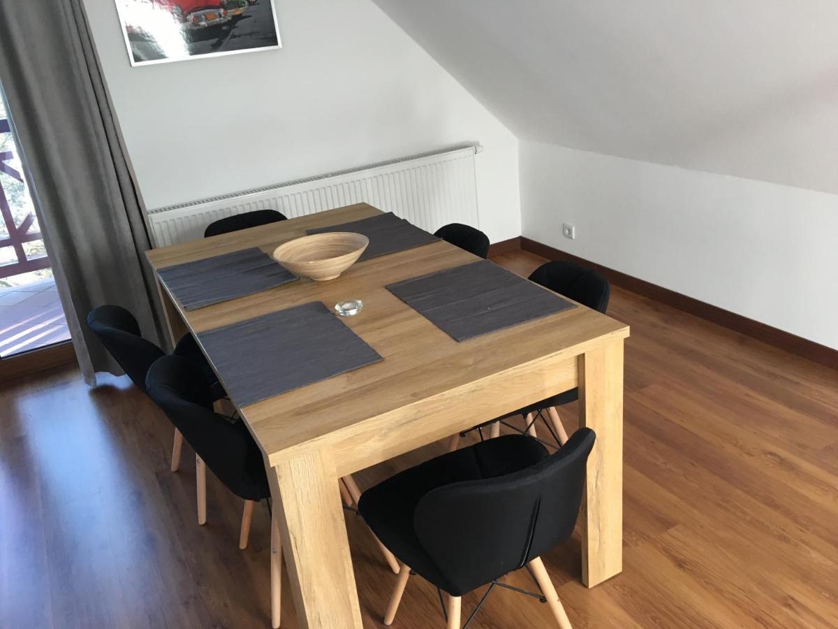 Apartament Urocza Przy Wyciagu Ski Arena ชกลาร์สกา ปอเรมบา ภายนอก รูปภาพ