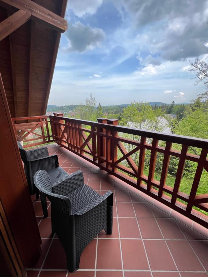 Apartament Urocza Przy Wyciagu Ski Arena ชกลาร์สกา ปอเรมบา ภายนอก รูปภาพ