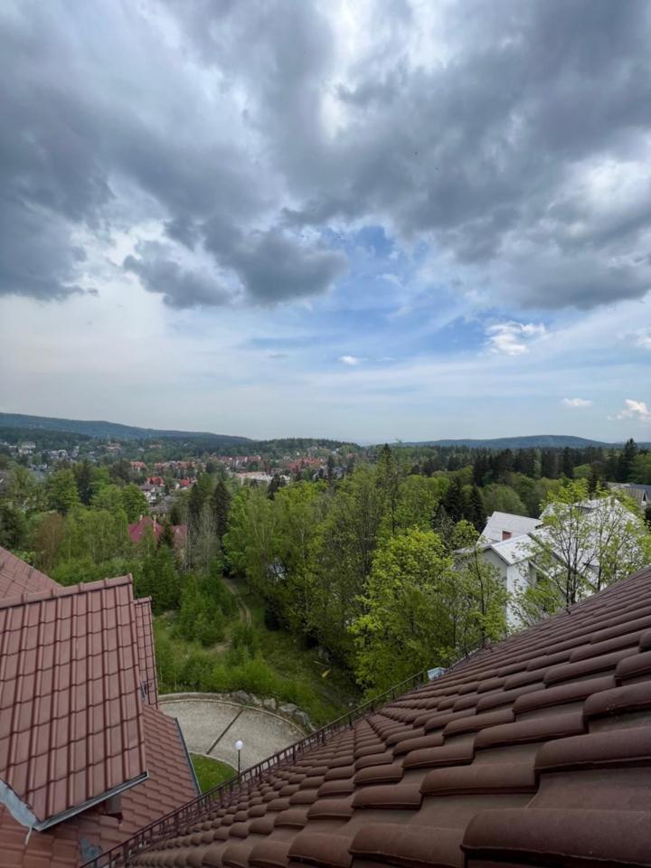 Apartament Urocza Przy Wyciagu Ski Arena ชกลาร์สกา ปอเรมบา ภายนอก รูปภาพ