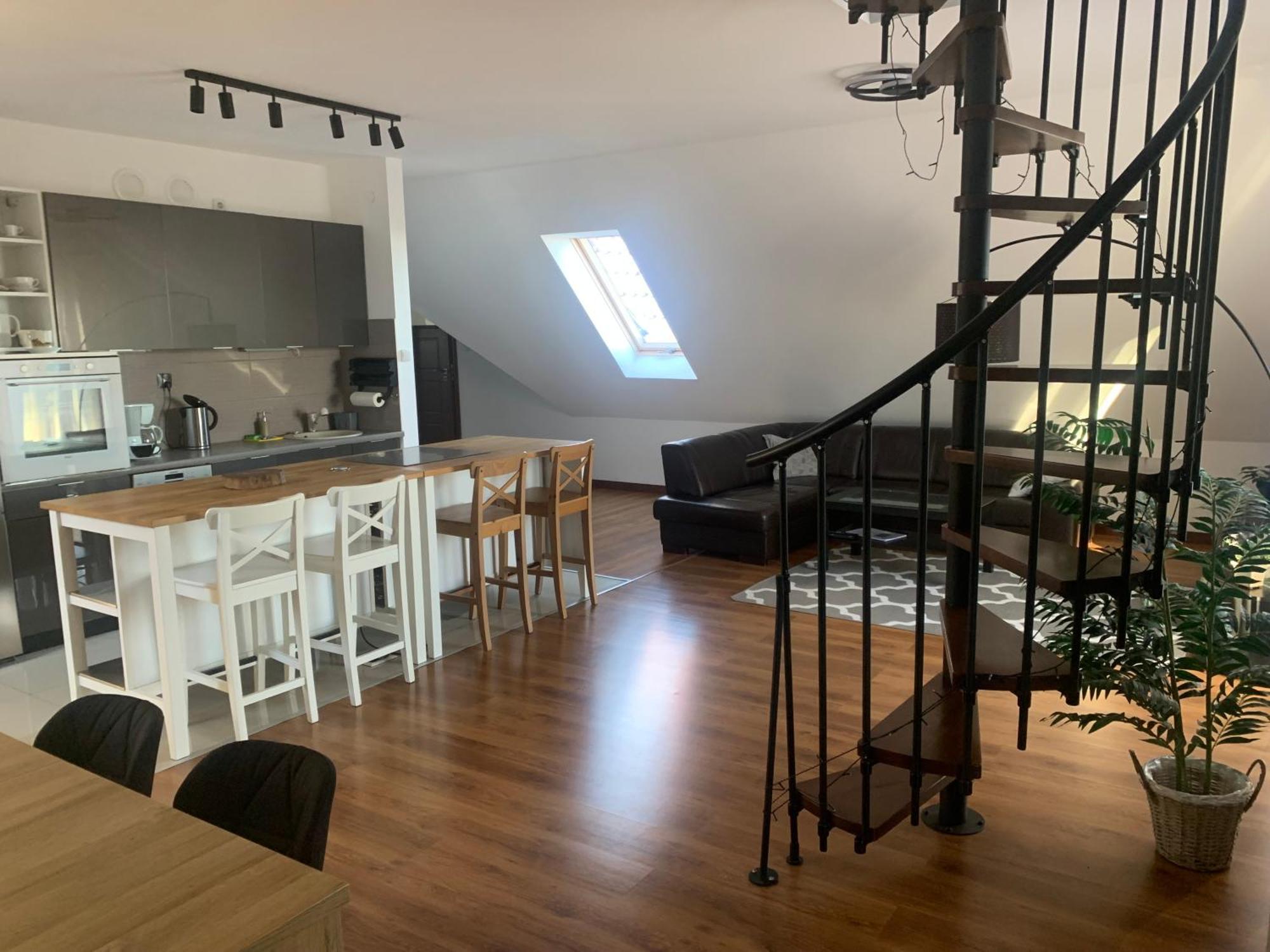 Apartament Urocza Przy Wyciagu Ski Arena ชกลาร์สกา ปอเรมบา ภายนอก รูปภาพ