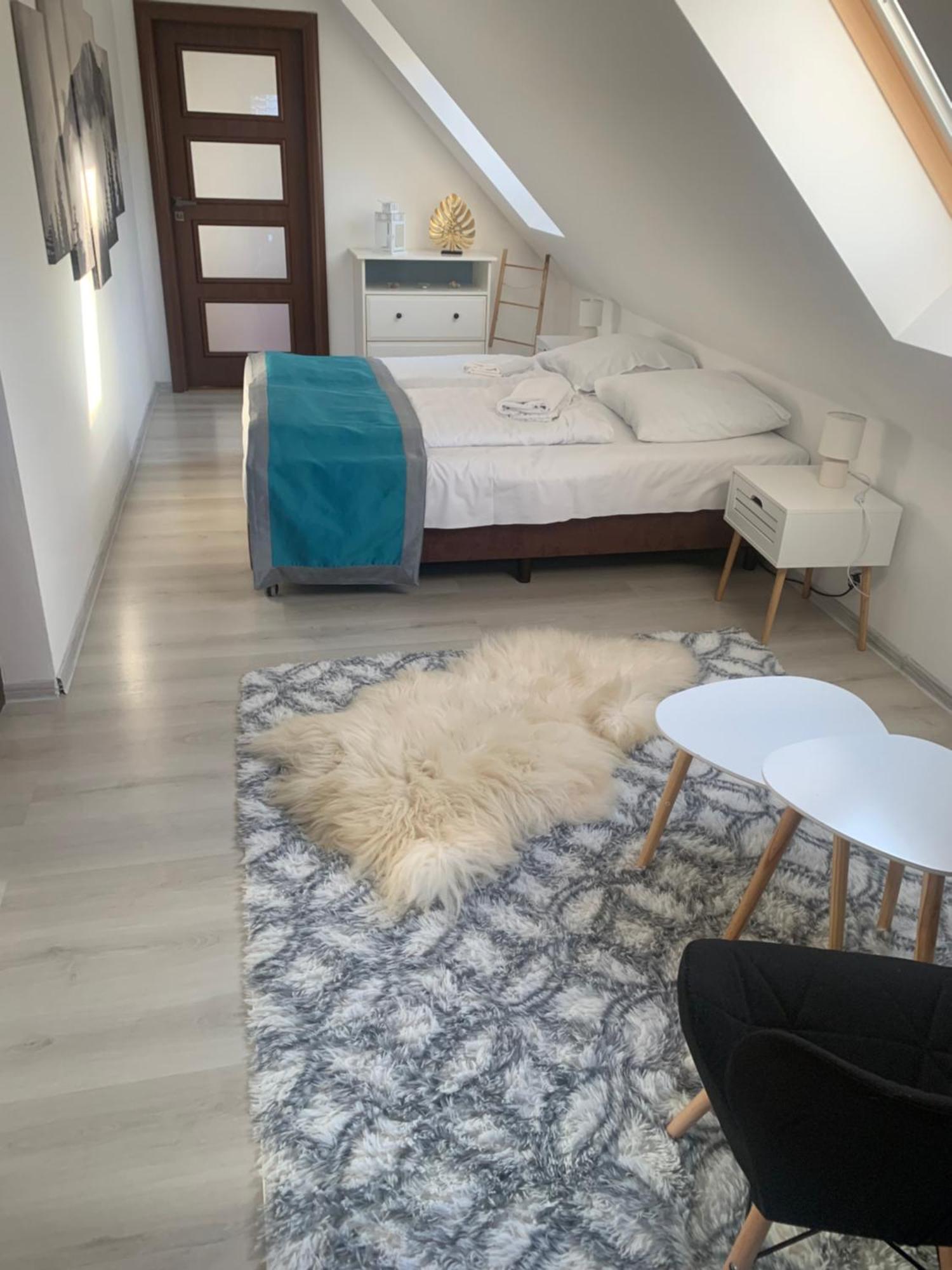 Apartament Urocza Przy Wyciagu Ski Arena ชกลาร์สกา ปอเรมบา ภายนอก รูปภาพ